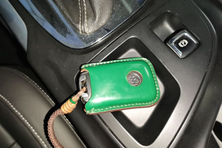 别克 君威 2015款 1.6T 精英技术型中控内饰7001