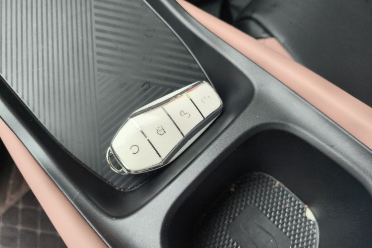 比亚迪 海鸥 2024款 荣耀版 305km 活力版中控内饰7001