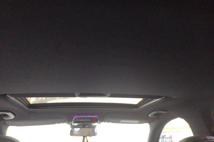 奔驰C级 2022款 C 200 L 运动版中控内饰22