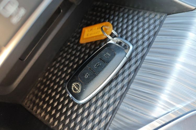 日产 天籁 2022款 2.0T XL 进享版中控内饰7001