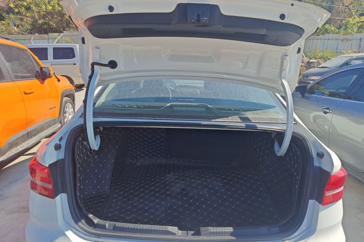 大众 朗逸 2019款 280TSI DSG舒适版 国VI机舱底盘23