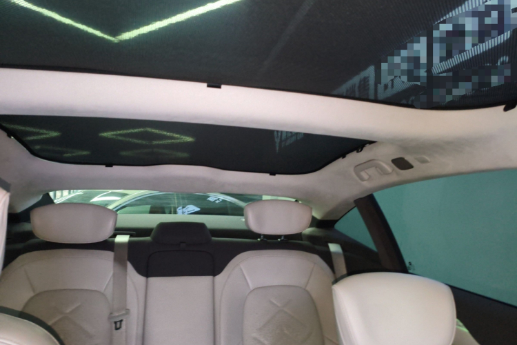 蔚来ET7 2022款 100kWh中控内饰22