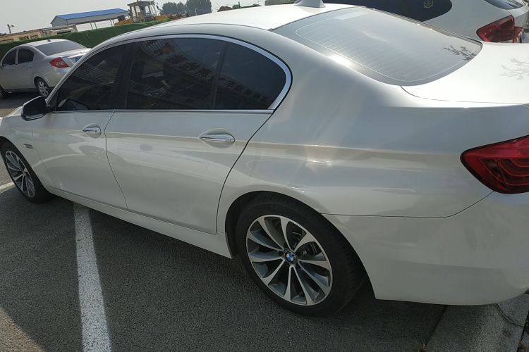 宝马5系 2017款 525Li 领先型车身外观4