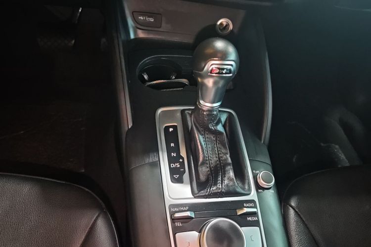 奥迪A3 2020款 Limousine 35 TFSI 时尚型 国VI中控内饰18