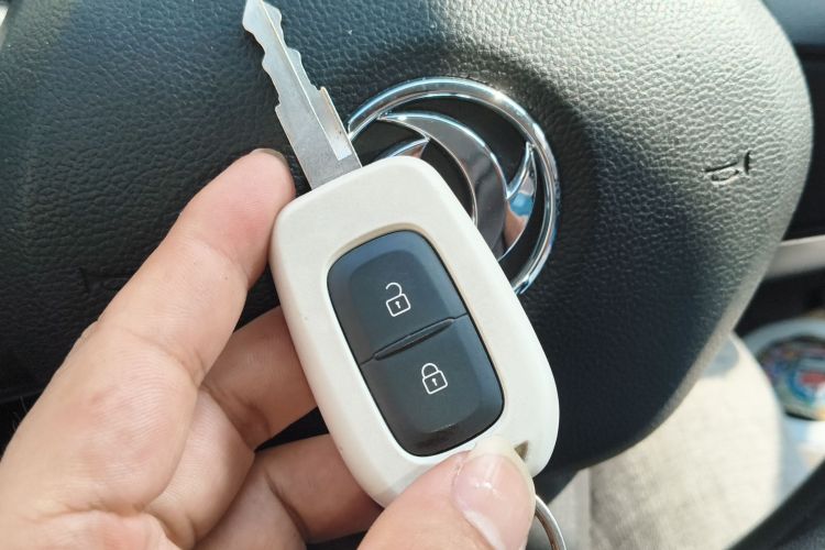 东风纳米EX1 2022款 改款 PRO 悦享型中控内饰7001