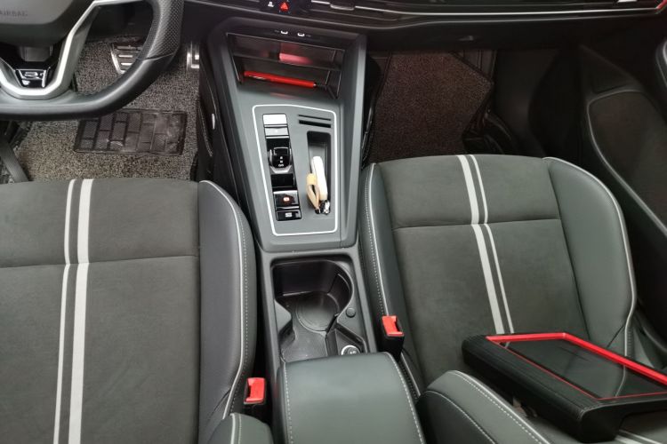 大众 高尔夫 2021款 280TSI DSG R-Line局部细节18