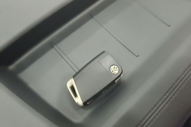 大众 途昂 2019款 330TSI 两驱豪华版 国V中控内饰7001