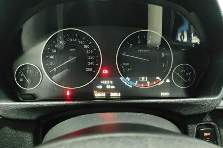 宝马3系 2017款 320Li M运动型局部细节14