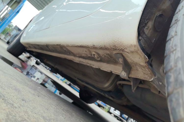 起亚K2 2012款 两厢 1.4L MT GLS局部细节9002