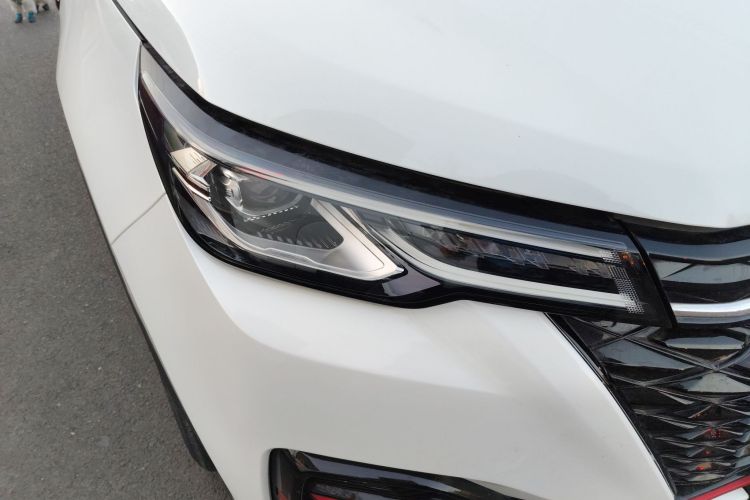 长安CS55PLUS 2021款 蓝鲸版 1.5T DCT豪华型车身外观8