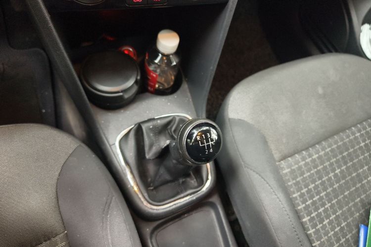 大众 Polo 2014款 1.4L 手动舒适版中控内饰18