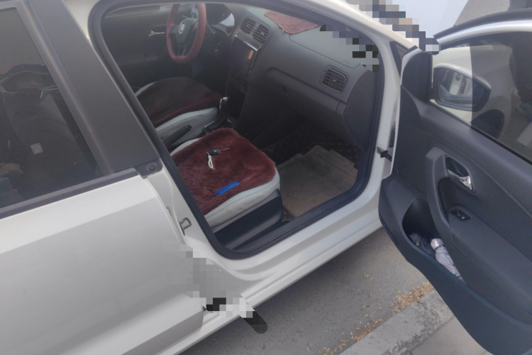 大众 Polo 2016款 1.4L 自动风尚型局部细节9005