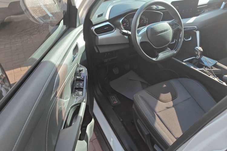 北京汽车 北京X3 2019款 1.5L 手动荣耀版中控内饰7003