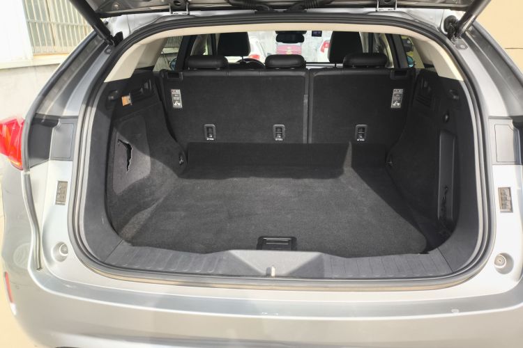 魏牌 VV7 2017款 2.0T 旗舰型局部细节23