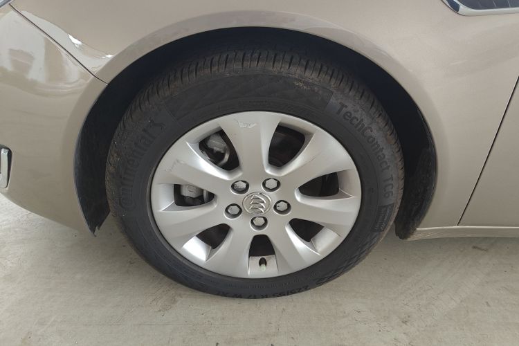 别克 君威 2015款 1.6T 领先技术型车身外观35