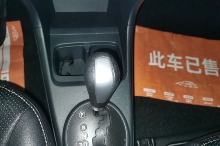 铃木 奥拓 2013款 1.0L 自动豪华型中控内饰18