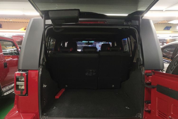 北京越野 北京BJ40 2018款 PLUS 2.3T 自动四驱尊享版 国V机舱底盘23