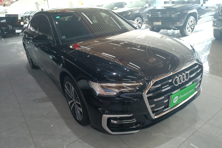 奥迪A6L 2025款 改款 40 TFSI 豪华动感型车身外观3