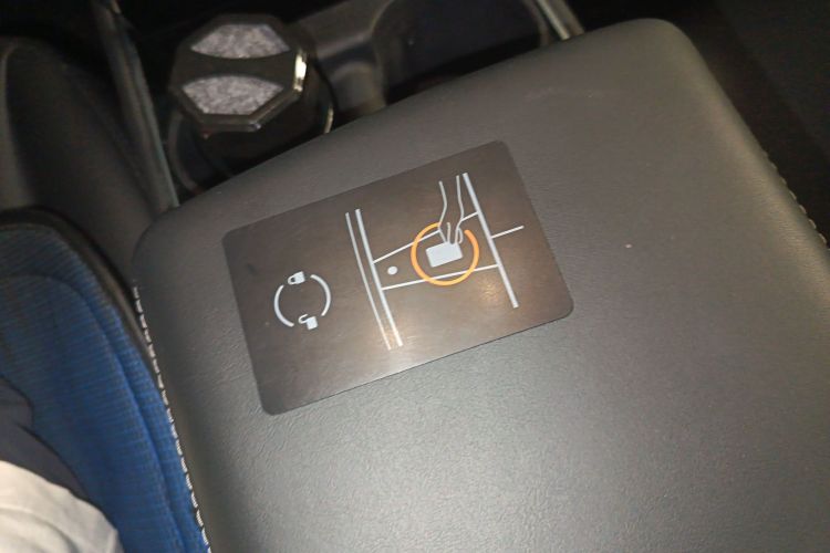 特斯拉 Model 3 2020款 改款 标准续航后驱升级版中控内饰7001