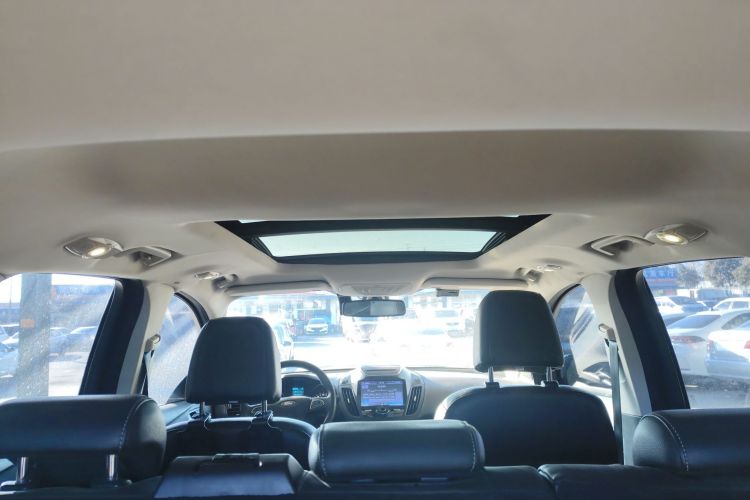 福特 翼虎 2017款 EcoBoost 180 两驱铂翼型局部细节22