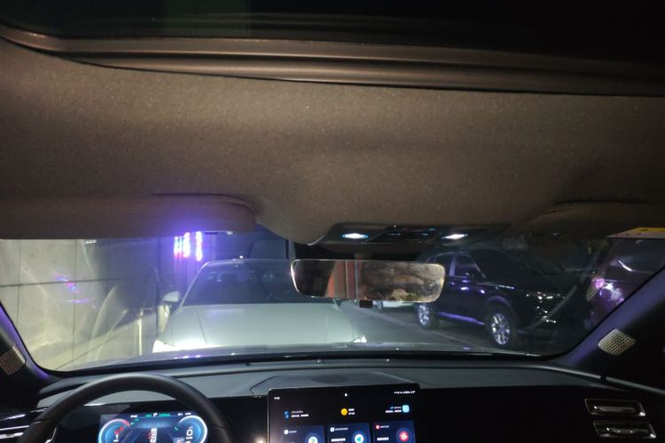 比亚迪 秦L 2024款 DM-i 120KM超越型局部细节22