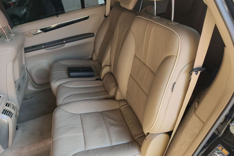 奔驰R级 2017款 R 320 4MATIC 商务型臻藏版中控内饰21