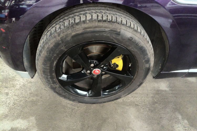 捷豹F-PACE 2020款 2.0T 都市尊享版车身外观6001