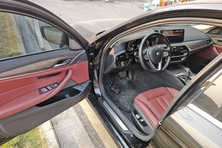 宝马5系 2023款 530Li 领先型 豪华套装中控内饰20