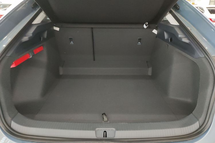 大众ID.7 VIZZION 2024款 AIR机舱底盘23