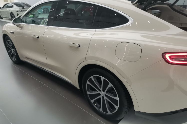 鸿蒙智行 智界R7 2024款 纯电 802km Max车身外观4