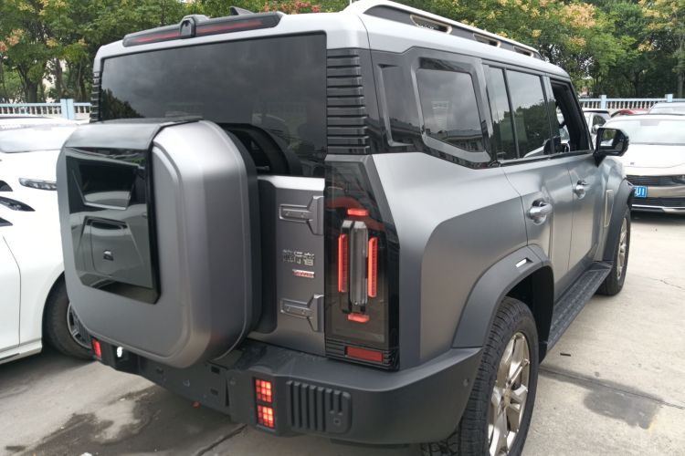 捷途旅行者 2025款 2.0TD 自动 XWD征服+车身外观6005