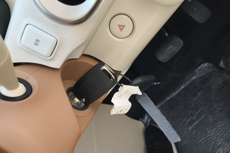 五菱汽车 宏光MINIEV 2024款 第三代 215km 青春版中控内饰11