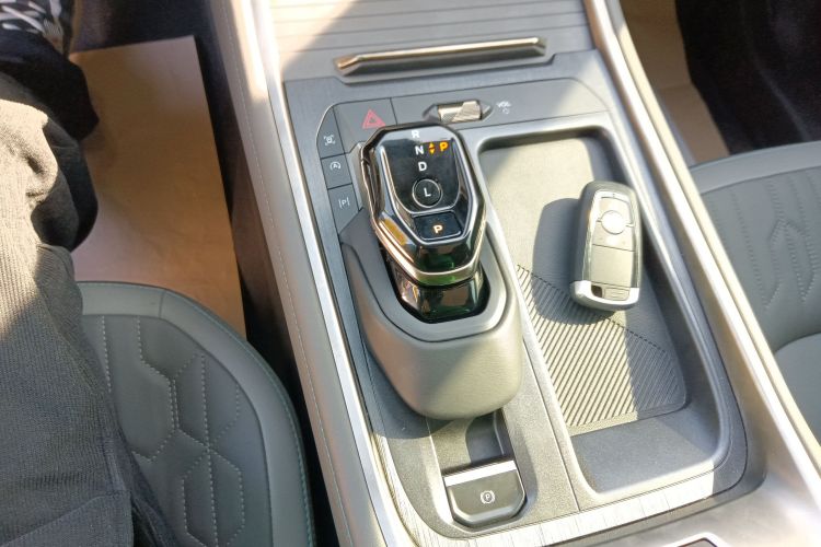 福特 2023款 锐界L 2.0T EcoBoost 两驱七座豪华型中控内饰18