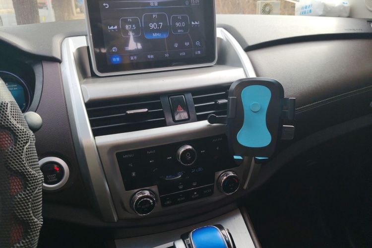 比速汽车 比速T5 2017款 1.5T 自动尊贵型中控内饰16