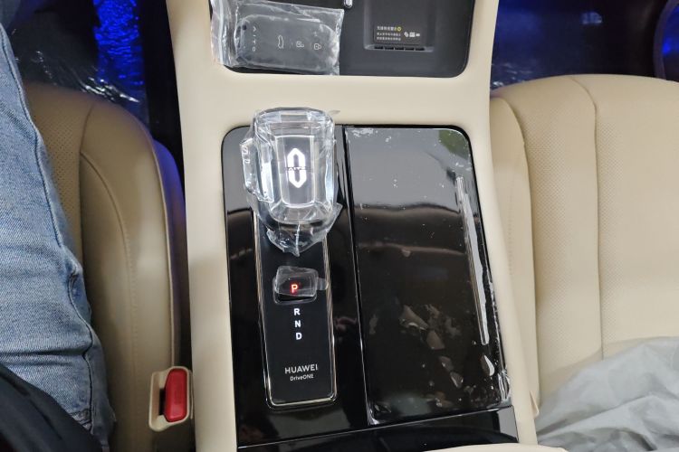 鸿蒙智行 问界M7 2024款 1.5T 智驾后驱Pro版 5座中控内饰18