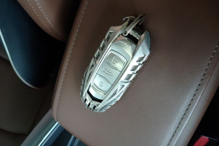 吉利汽车 博越 2021款 1.8TD DCT两驱亚运版中控内饰11