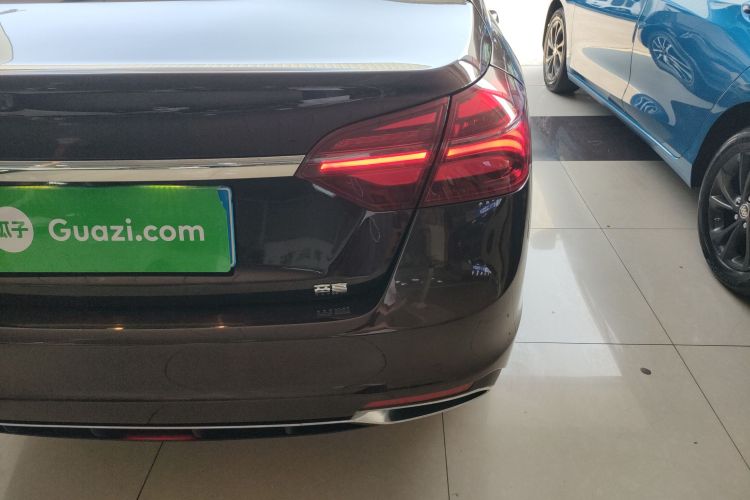 吉利汽车 帝豪 2019款 领军版 1.5L CVT豪华型 国VI车身外观9