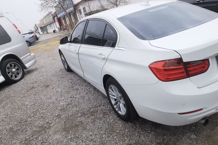 宝马3系 2015款 320Li 时尚型车身外观4