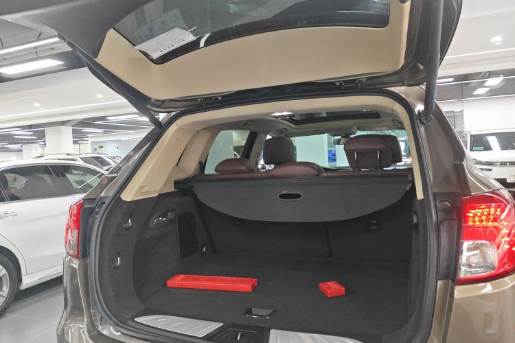 别克 昂科威 2016款 28T 四驱精英型机舱底盘23