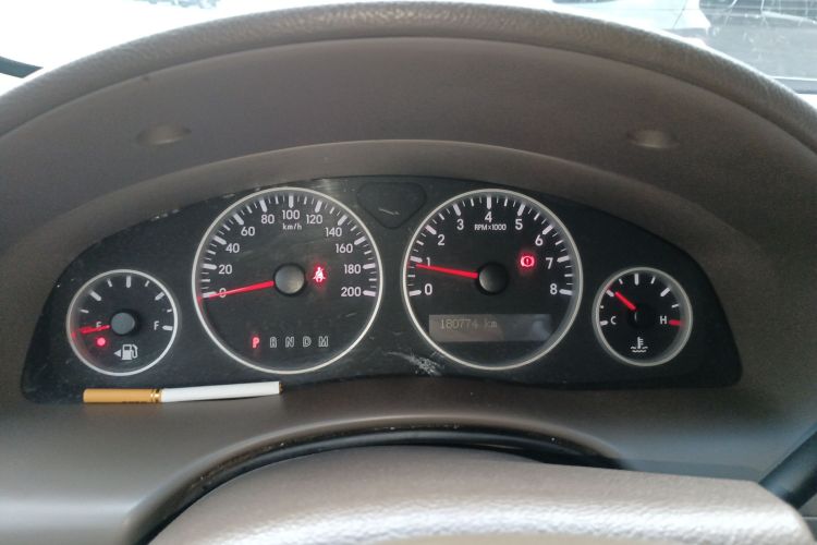 别克GL8 2014款 2.4L 经典版中控内饰14