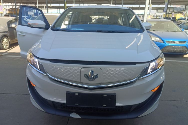 睿蓝汽车 枫叶80V 2021款 易行版 三元锂车身外观2