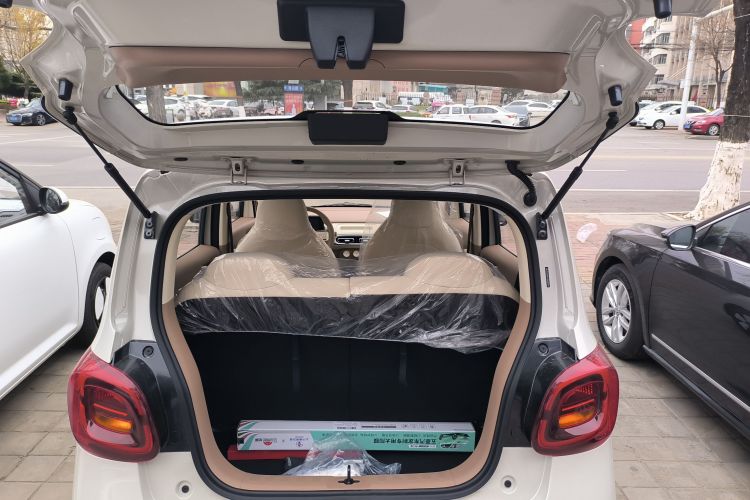 五菱汽车 宏光MINIEV 2025款 四门版 进阶款机舱底盘23