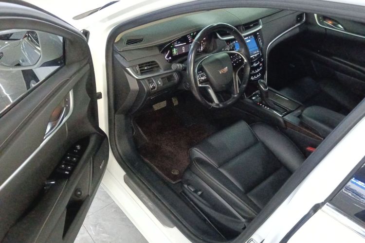 凯迪拉克XTS 2018款 28T 技术型中控内饰7003