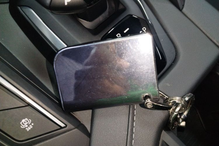 领克06 2023款 Remix 1.5T 劲Pro中控内饰7001