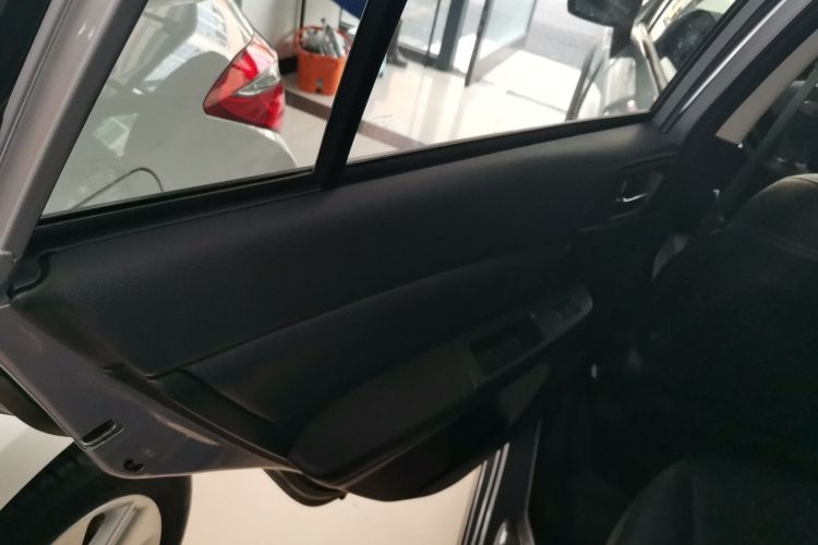 斯巴鲁XV 2012款 2.0i 精英版中控内饰49