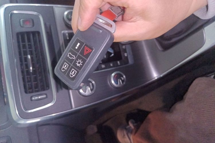 沃尔沃V60 2015款 T5 智雅版中控内饰11