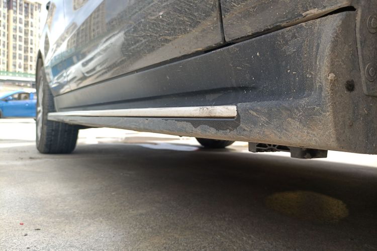 奔驰GLE 2017款 GLE 320 4MATIC 豪华型局部细节9001