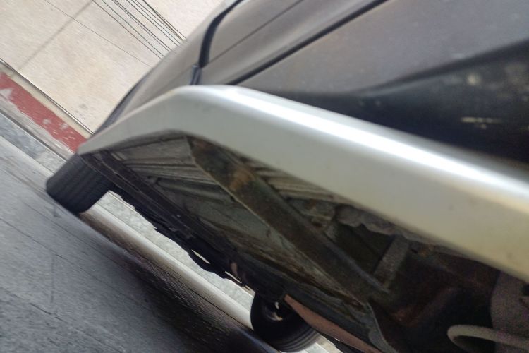 日产 奇骏 2014款 2.5L CVT豪华版 4WD局部细节9003