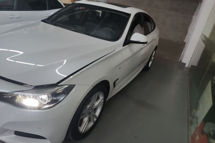 宝马3系GT 2019款 320i M运动套装车身外观6003