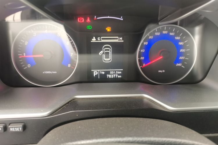 吉利汽车 帝豪 2016款 三厢 1.5L CVT向上版中控内饰15